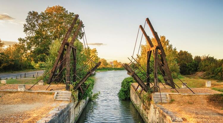 Photo of The Langlois Bridge at Arles